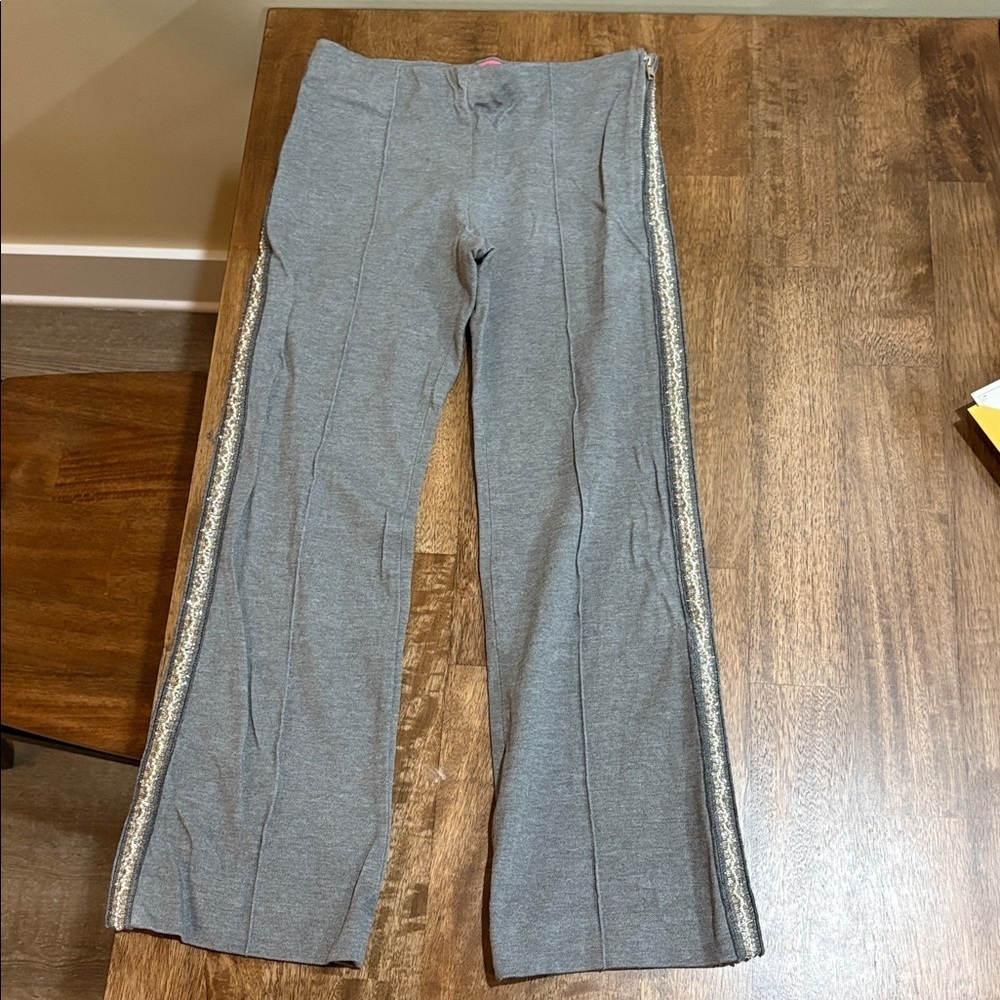 Villagallo Gray Knit Pant w Tuxedo Stripe. Sz 38 EU. Sparkle beads on side seams